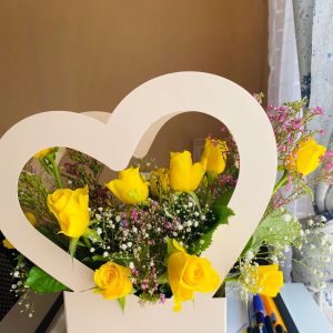 Heart shaped box arrangement